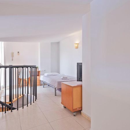קסטלדפלס Apartamentos Velor מראה חיצוני תמונה