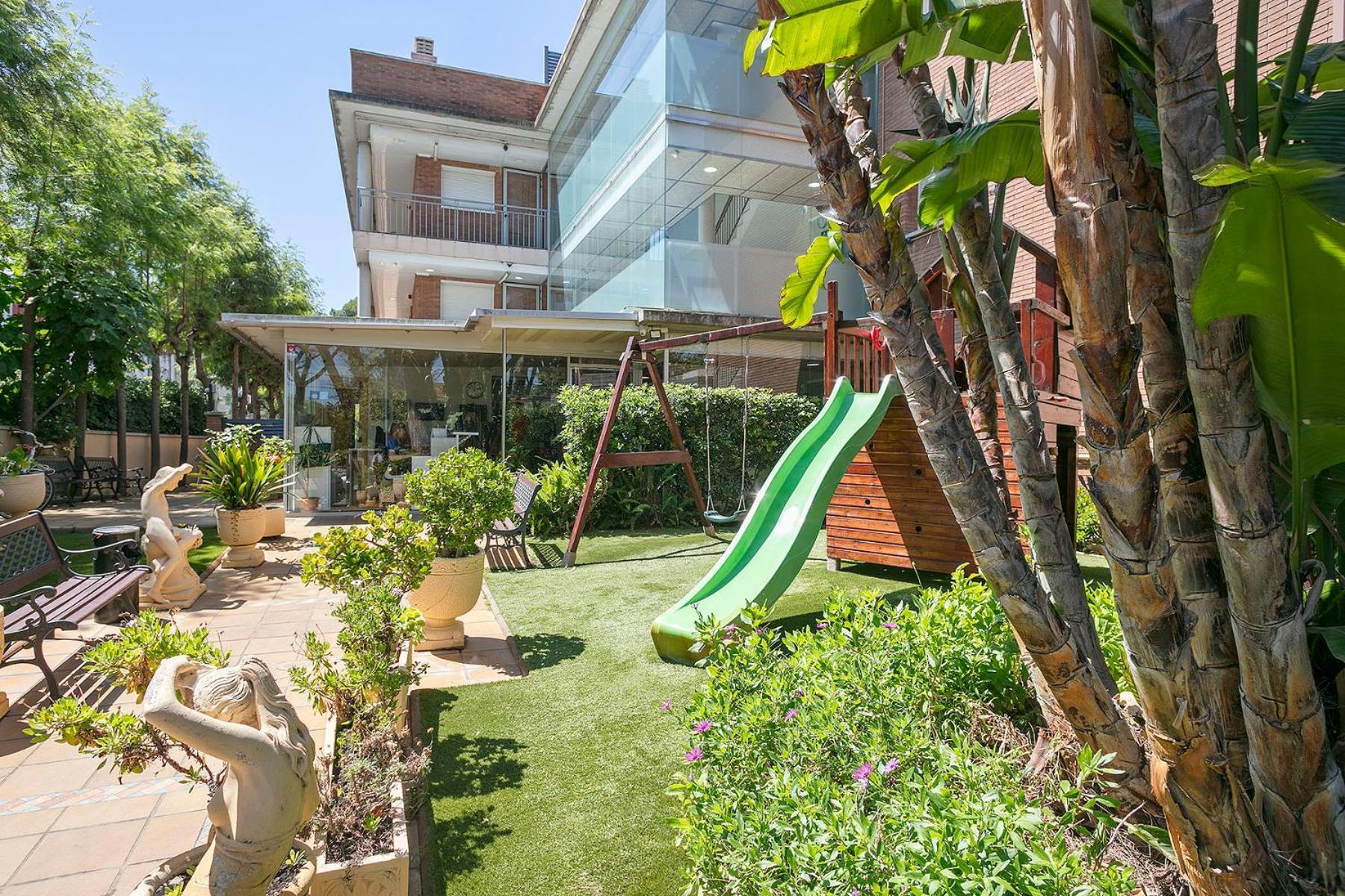 קסטלדפלס Apartamentos Velor מראה חיצוני תמונה