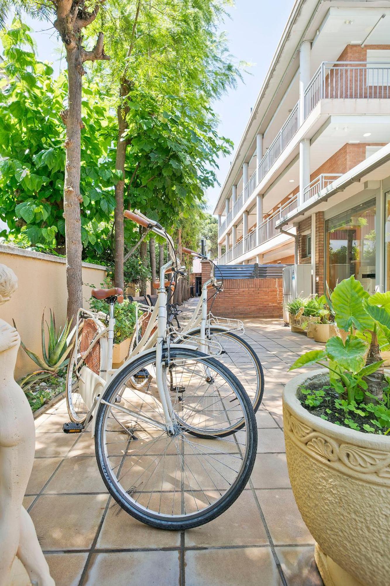 קסטלדפלס Apartamentos Velor מראה חיצוני תמונה