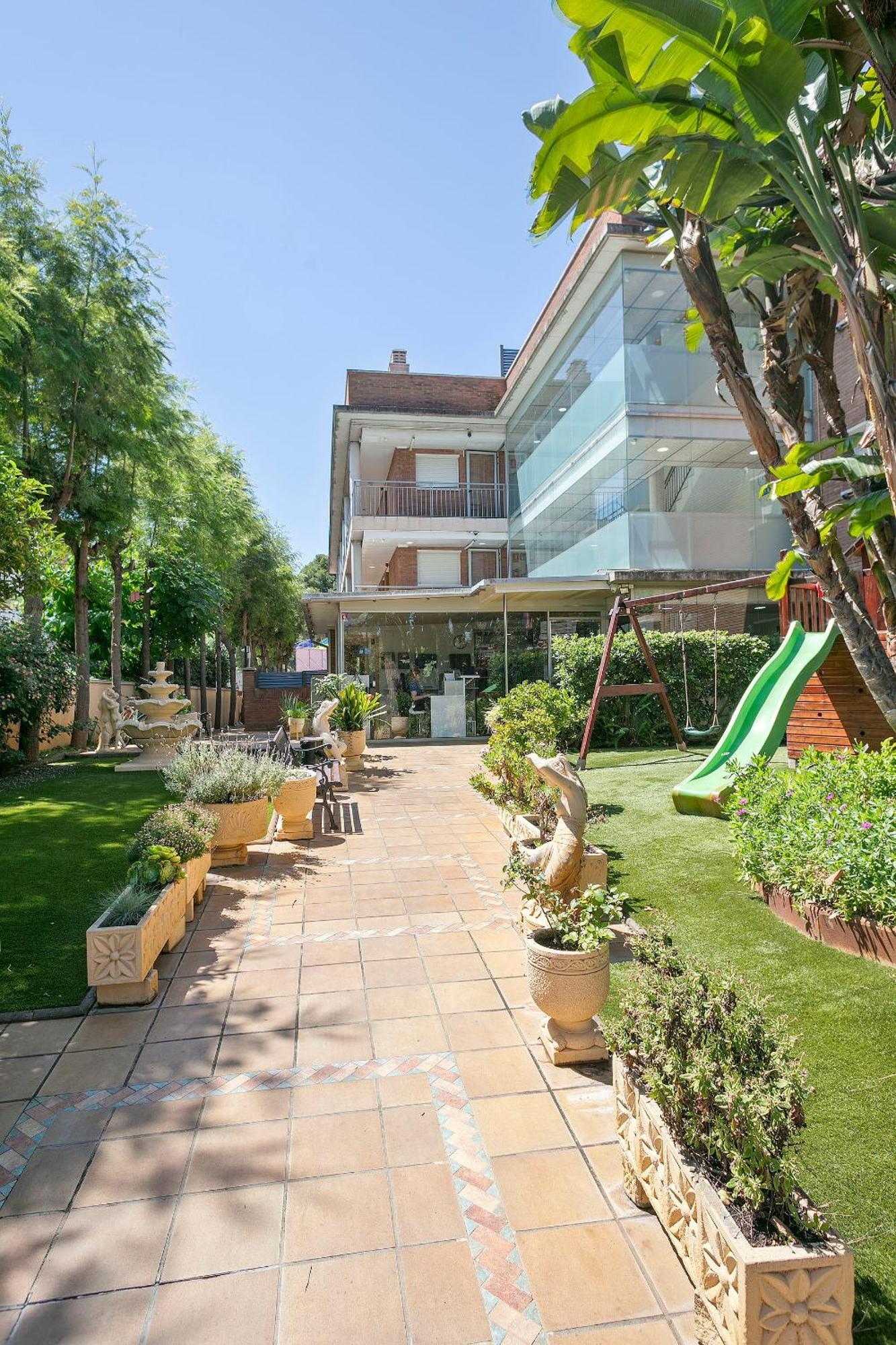 קסטלדפלס Apartamentos Velor מראה חיצוני תמונה