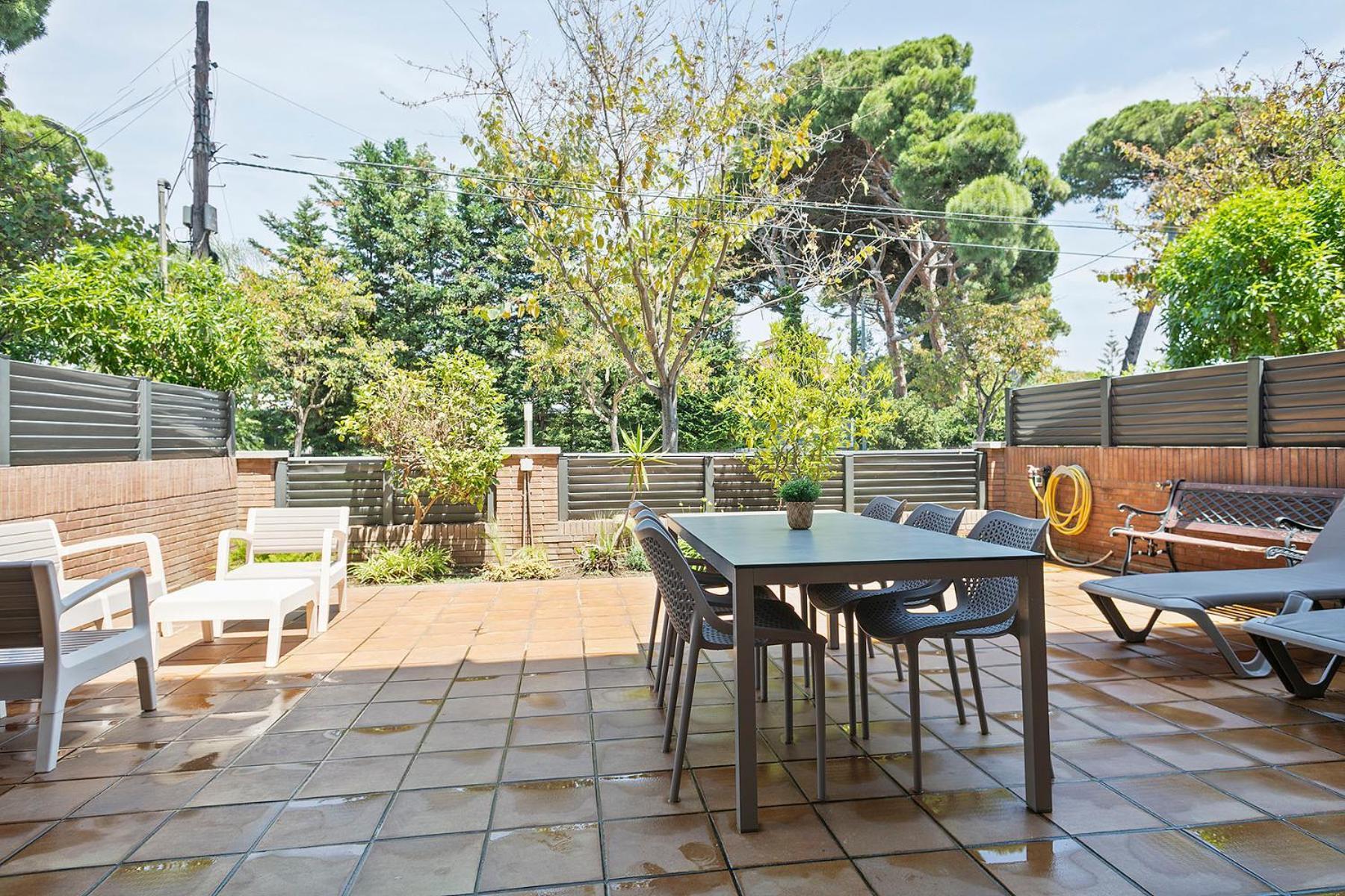 קסטלדפלס Apartamentos Velor מראה חיצוני תמונה